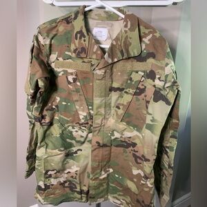 Military Long Sleeve Shirt. Chest 33-36